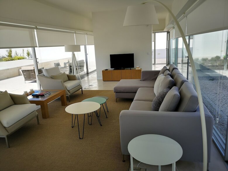 Modern Villa In �bidos Lisbon With Garden And Pool