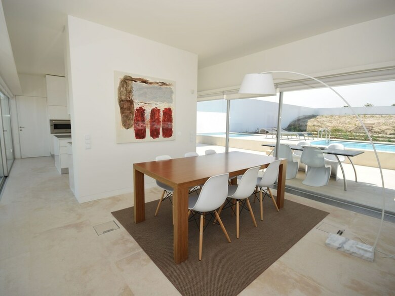 Modern Villa In �bidos Lisbon With Garden And Pool