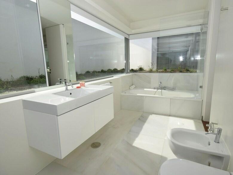 Modern Villa In �bidos Lisbon With Garden And Pool