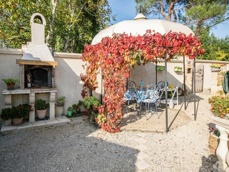 Cozy Holiday Home In Montayral With Swimming Pool