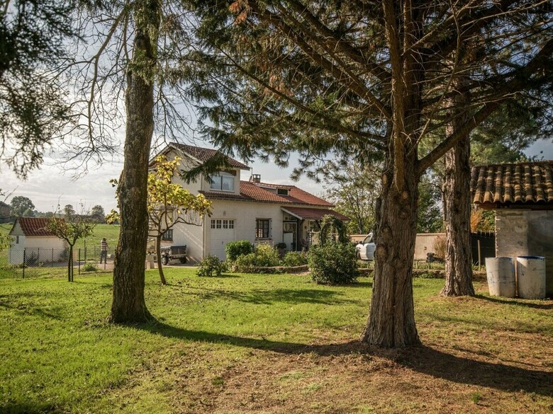 Cozy Holiday Home In Montayral With Swimming Pool