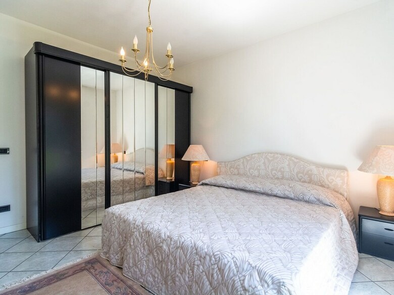 Luxurious Holiday Home In Verbania With Balcony