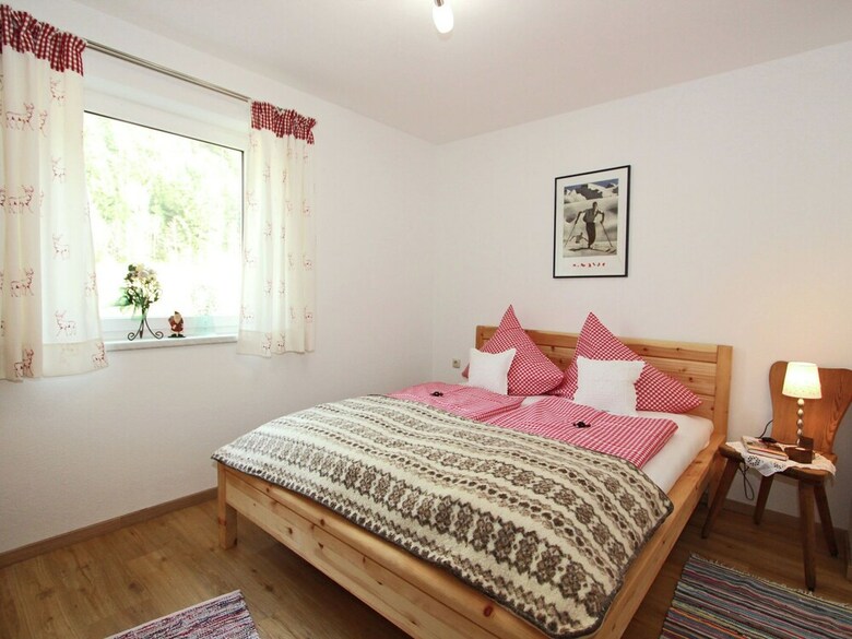 Beautiful Apartment In Maurach With Garden