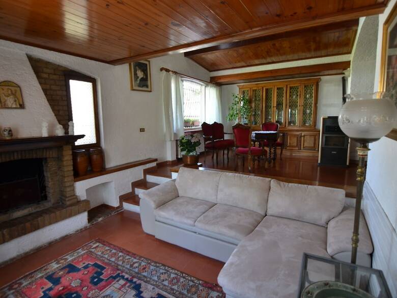 Villa From 1831 In Natural Environment, Strategic Location For Trips