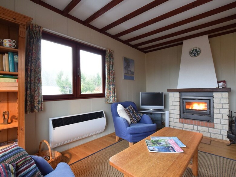 Comfortable Cottage Near Lake Cherapont