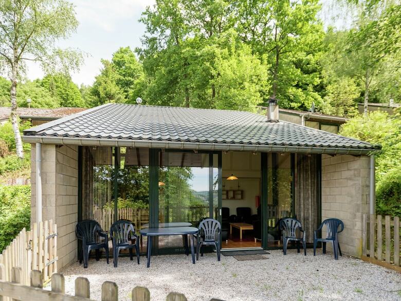 A Pleasant Cottage In A Small Holiday Park