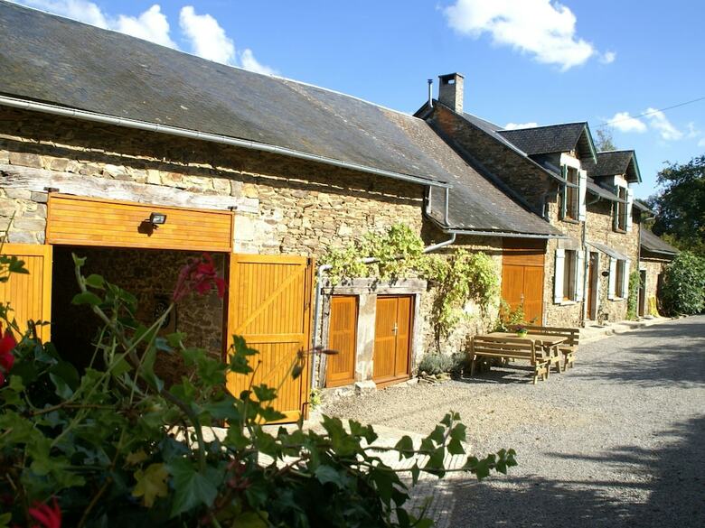 Spacious Holiday Home In Sussac With Pool
