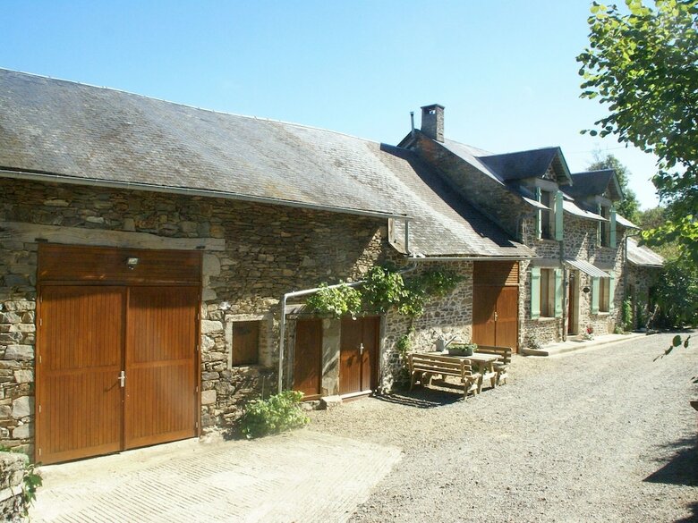 Spacious Holiday Home In Sussac With Pool