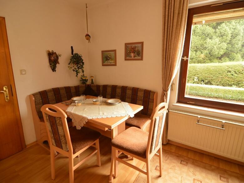 Spacious Apartment In Deudesfeld With Garden