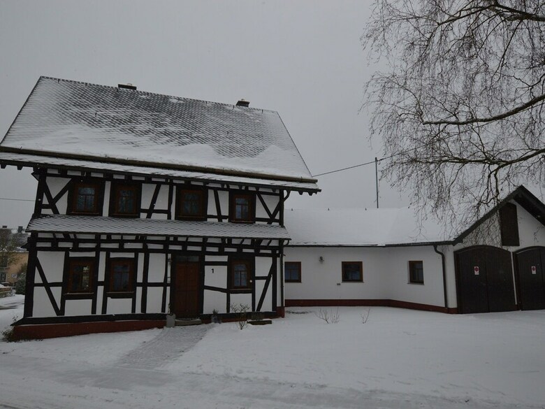 Beautiful, Authentic Half-timbered House; Modern Amenities, Garden And Terrace