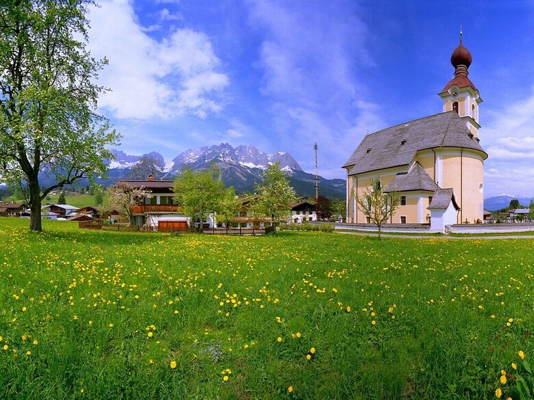 Spacious Apartment In Ellmau With Parking