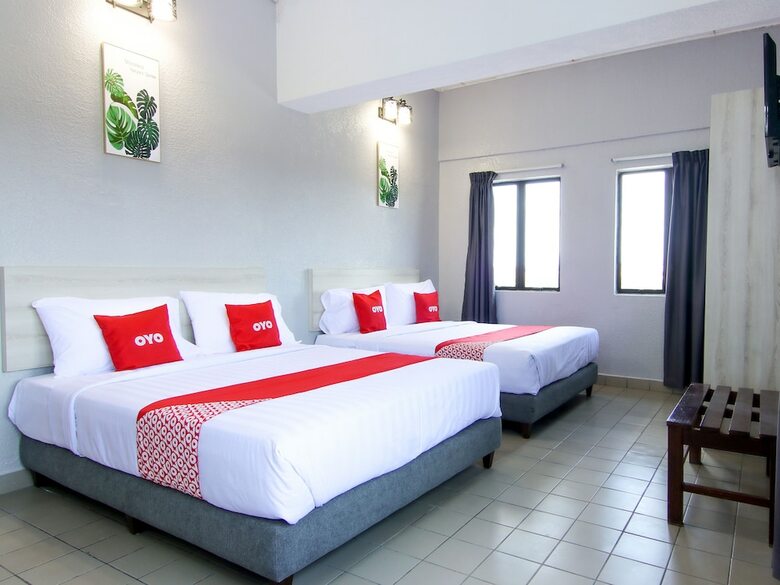 Oyo 89846 Lotus Inn Hotel