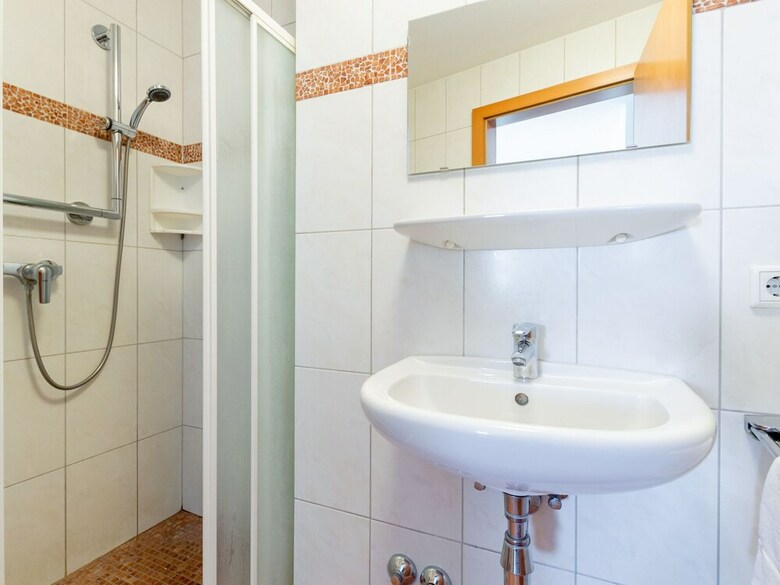 Welcoming Apartment In Piesendorf With Balcony