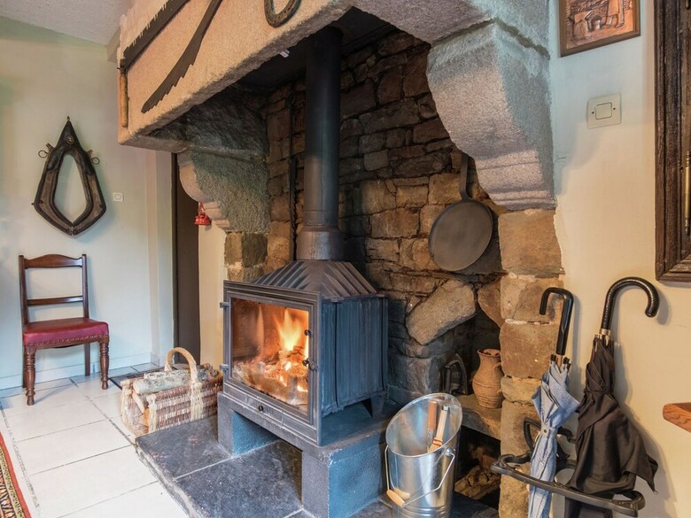 Lovely Holiday Home Amidst Meadows In Sourdeval-les-bois