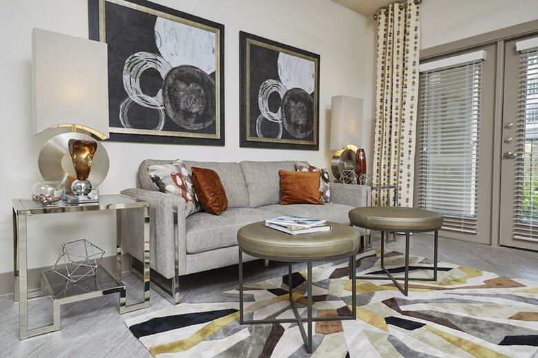 Downtown River Apartments By Barsala