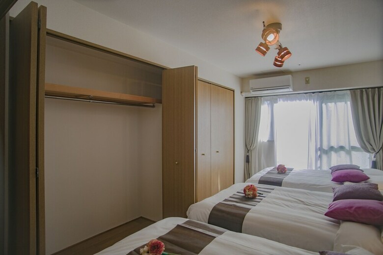 Shinsaibashi-house B
