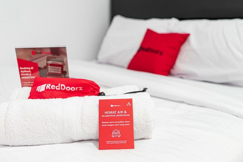 Hotel Reddoorz Near Pecenongan 2