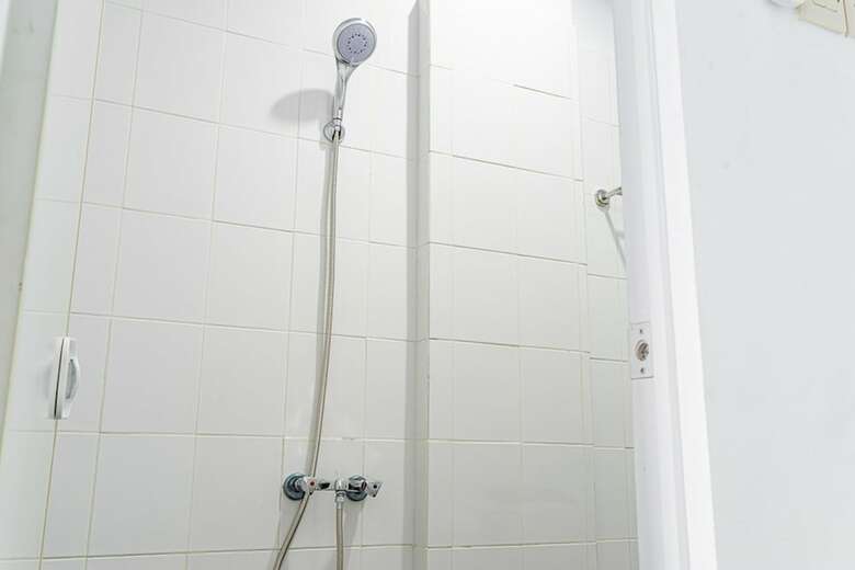 Hotel Reddoorz Near Pecenongan 2