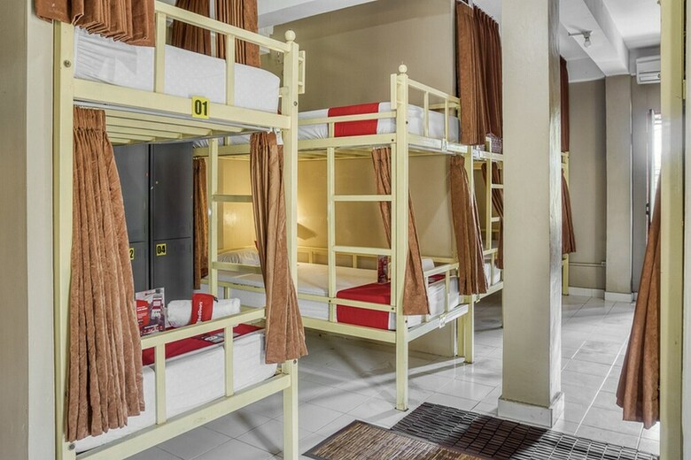 Hotel Reddoorz Hostel Near Ubud Palace