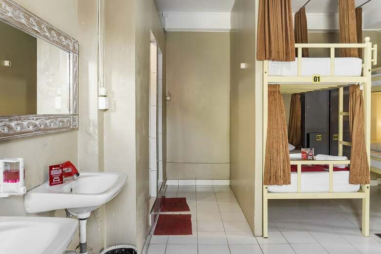 Hotel Reddoorz Hostel Near Ubud Palace