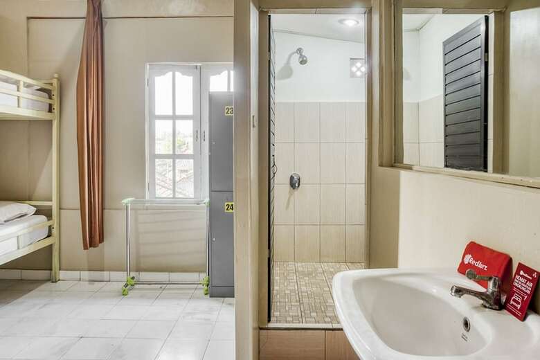 Hotel Reddoorz Hostel Near Ubud Palace