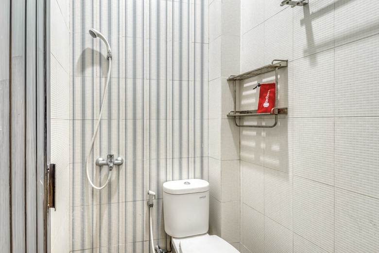Hotel Reddoorz Near Affandi Gejayan 2