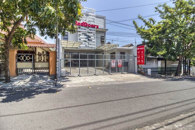 Hotel Reddoorz Near Affandi Gejayan 2