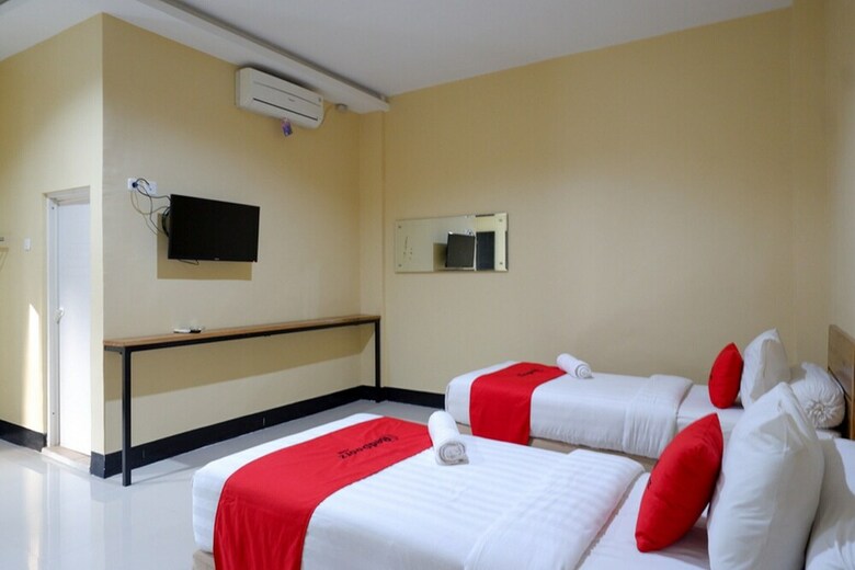 Reddoorz @ G Hotel Luwuk