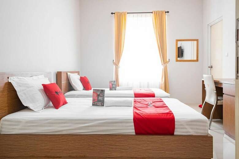Hotel Reddoorz Near Siloam Karawaci 3