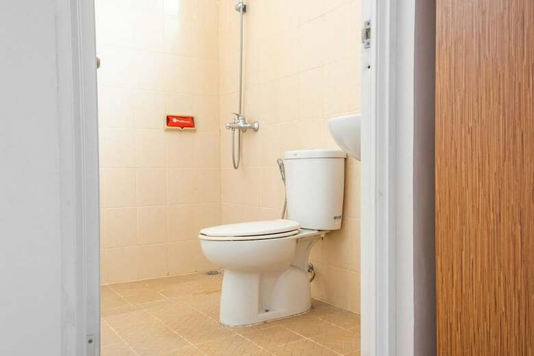 Hotel Reddoorz Near Siloam Karawaci 3