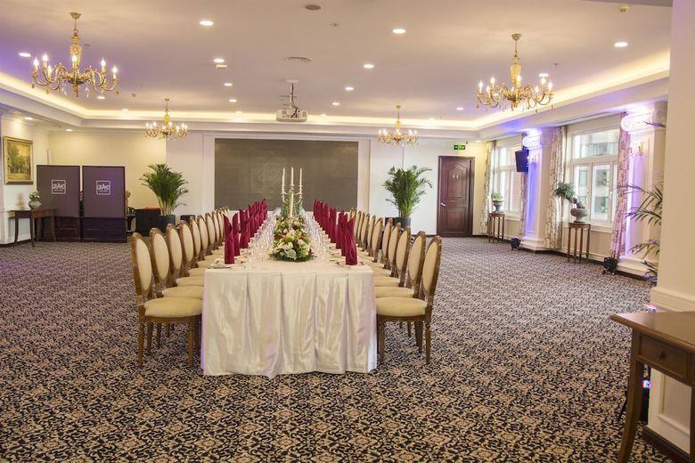 Grand Hotel Saigon