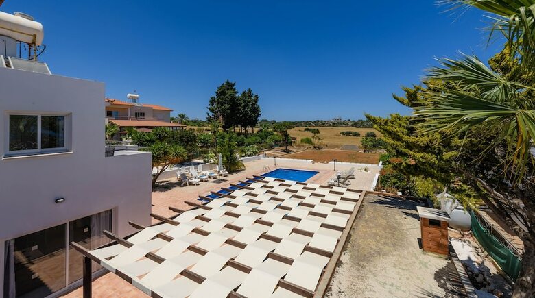 Villa Cape Greco Hills