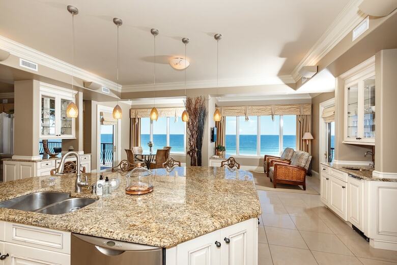 South Beach 501 By Brooks And Shorey Resorts