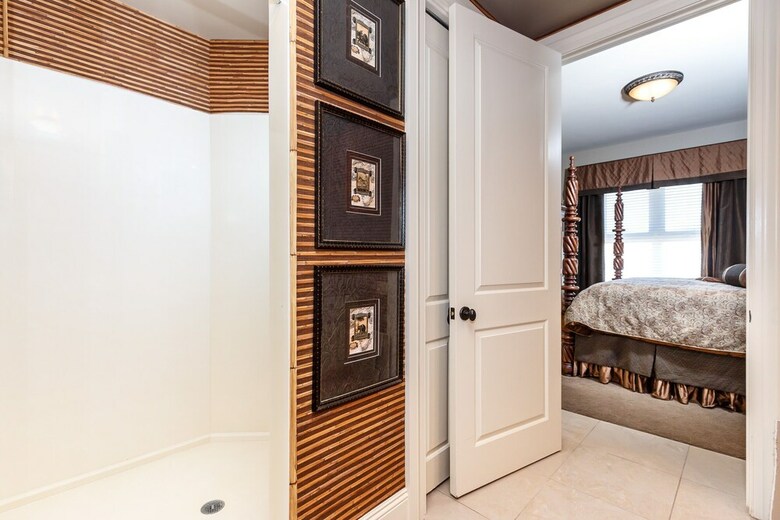 South Beach 501 By Brooks And Shorey Resorts