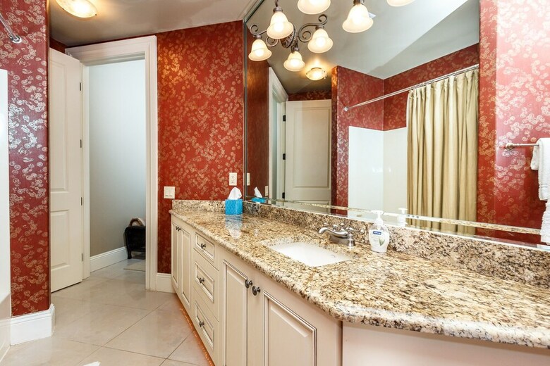 South Beach 501 By Brooks And Shorey Resorts