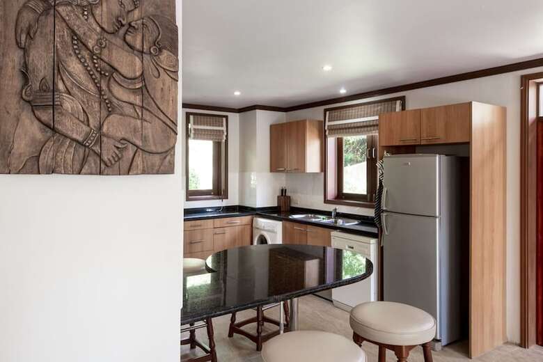 7 Bedroom Twin Villas On Beach Front Resort Tg48/25