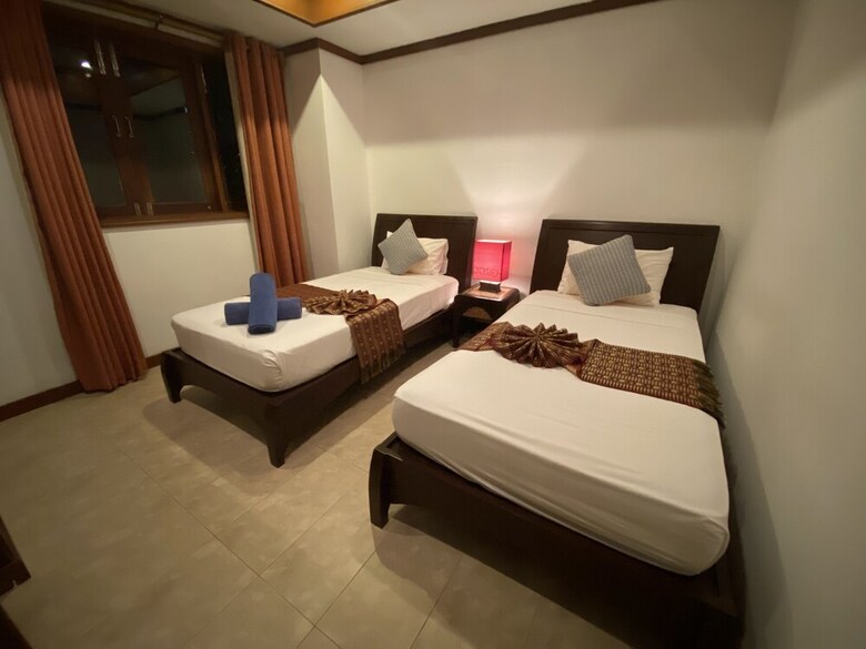7 Bedroom Twin Villas On Beach Front Resort Tg48/25