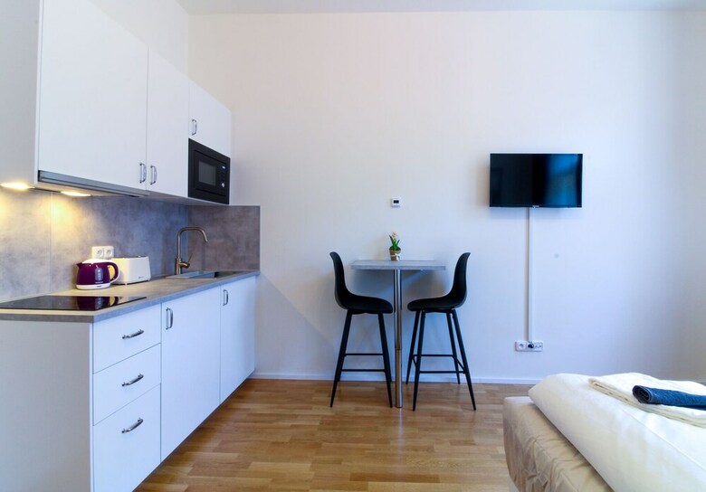 Bouquet Apartments