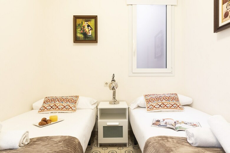Ab Sagrada Fam�lia Bofill Apartment