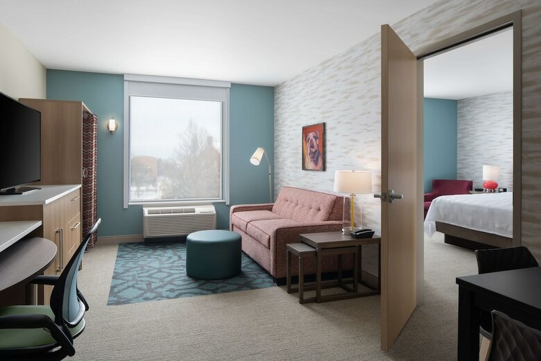 Hotel Home2 Suites By Hilton Des Moines At Drake University