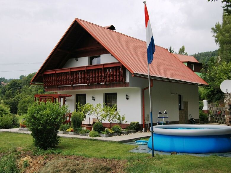 Modern Mansion In Bene?ov U Semil With Pool