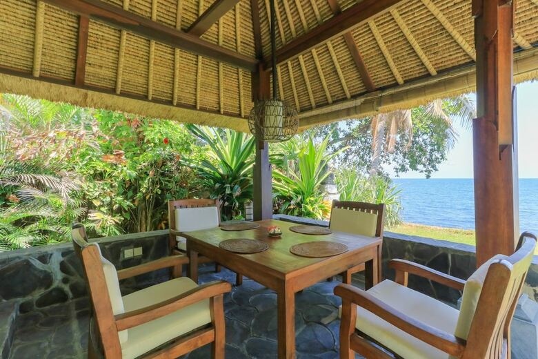 Hotel Palm Beach Villas Bali