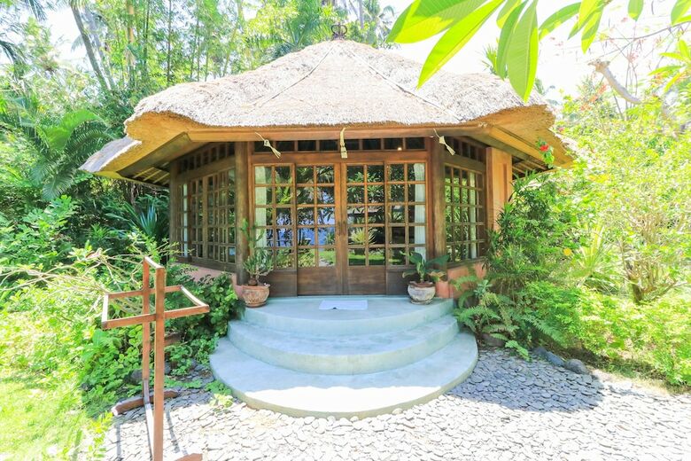 Hotel Palm Beach Villas Bali