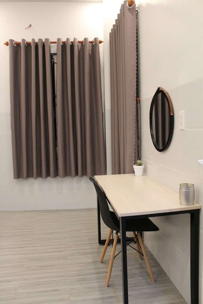 Hostal B Home - Hostel