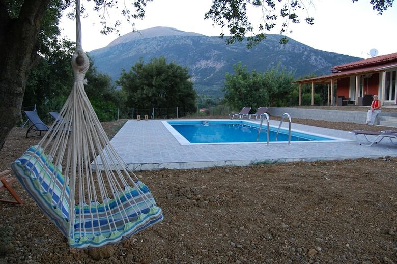 Blue Lagoon Villas