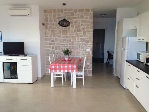 Apartments Jela