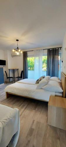 Hostal Guest House Galeb