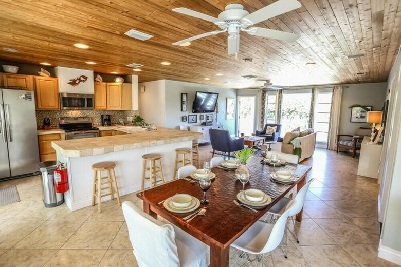 101 Gulf Drive