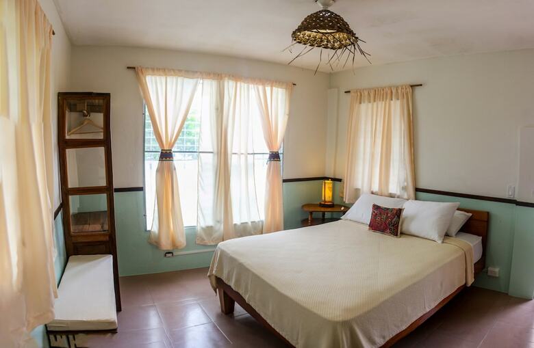 Bed & Breakfast Dona Mara Beach Hotel