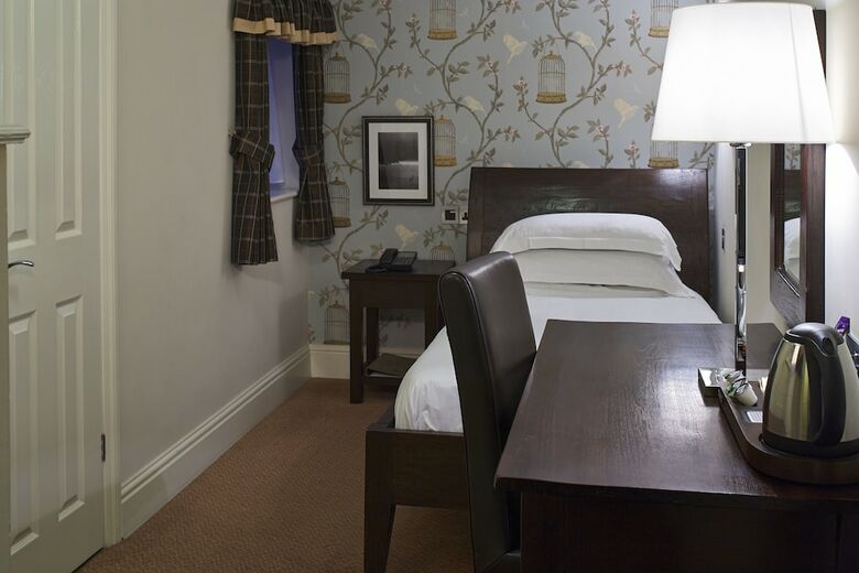 Mandolay Hotel Guildford